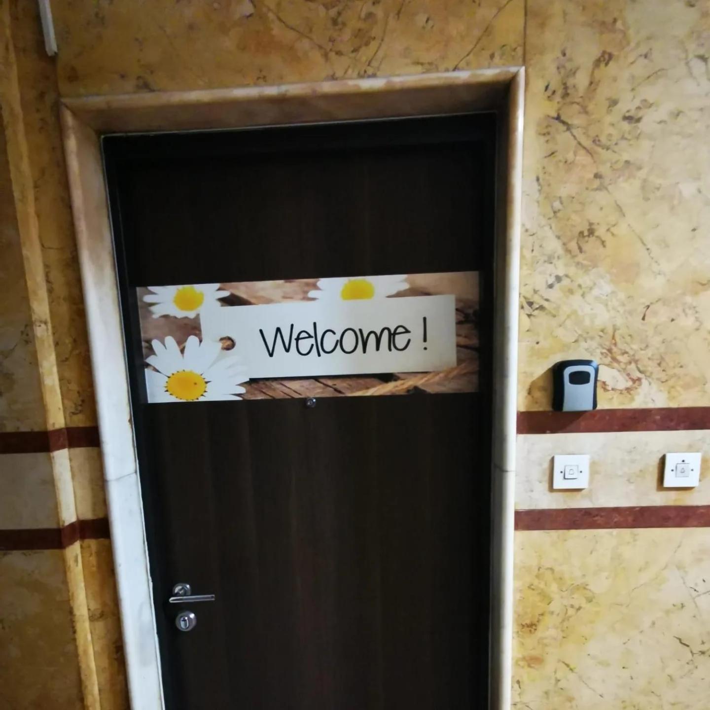 Apartman Jovana 2 Belgrado Esterno foto