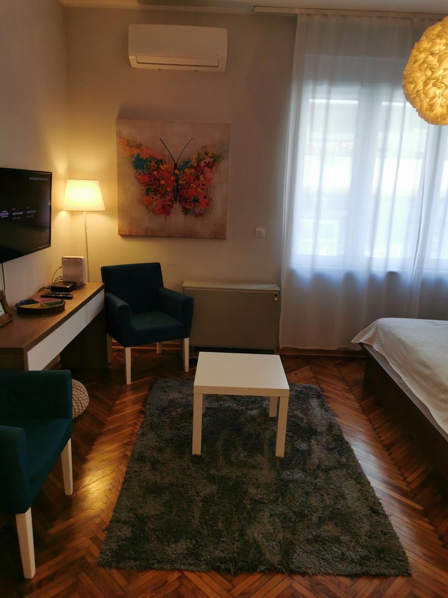 Apartman Jovana 2 Belgrado Esterno foto